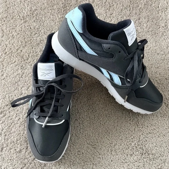 Reebok Charcoal and Sky Blue Athletic Shoes - Size 7.5 - Picture 3 of 7